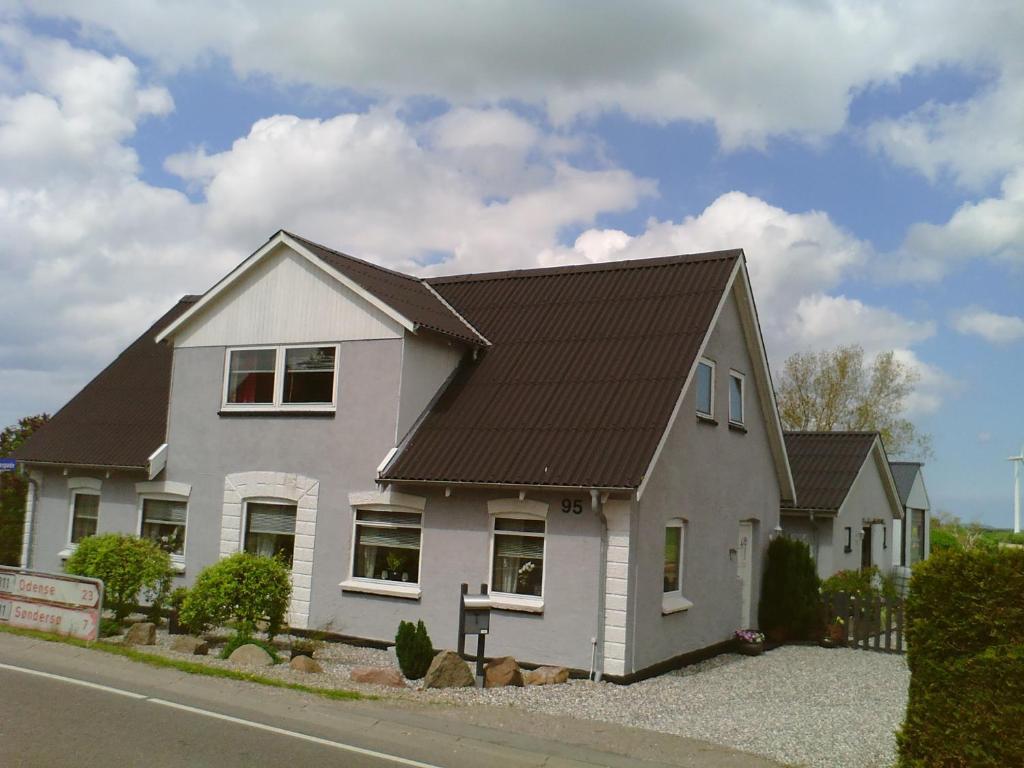 Særslev Svalegaarden Guesthouse מראה חיצוני תמונה
